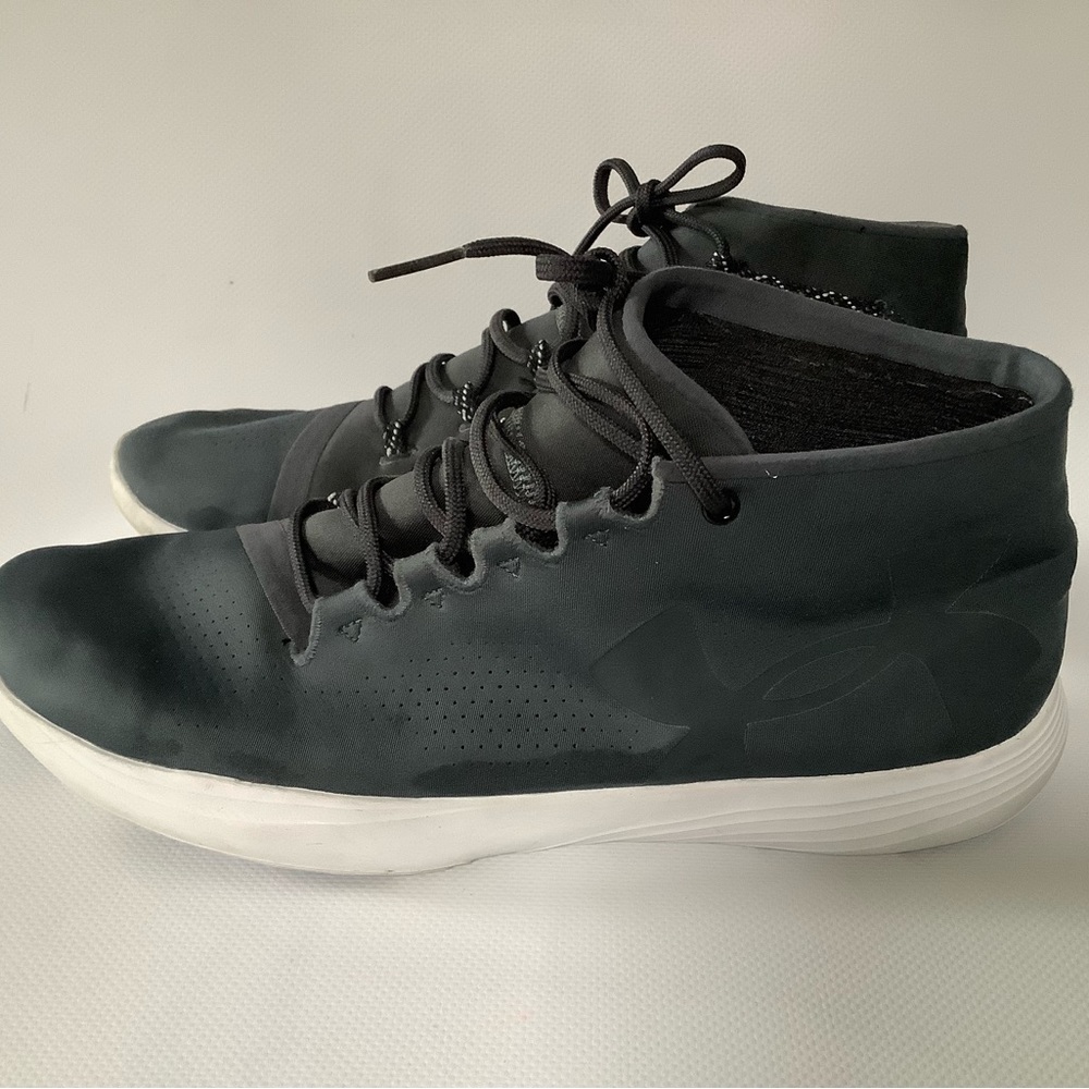 Under Armour Street Precision Mid Training Shoe Sz 9